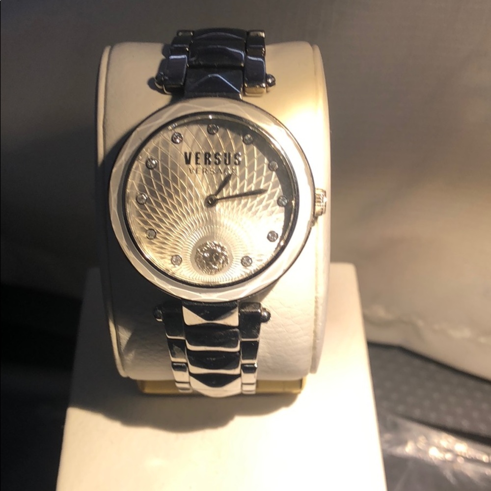 Versus watch